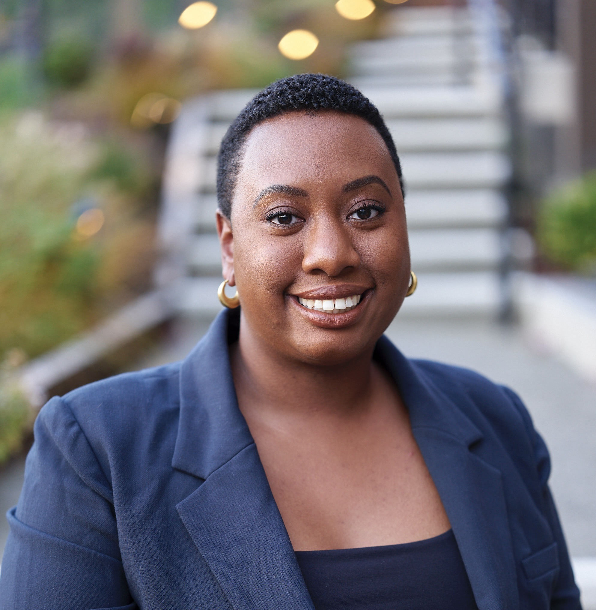 https://washingtonstem.s16.s360.is/wp-content/uploads/2024/06/Shaterra-Overton-Headshot-1.jpg